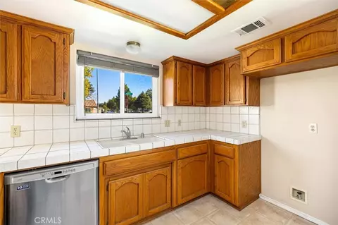 Kitchen - 1137 Woodhaven Ct, Paso Robles, CA 93446 photo 3 of 5