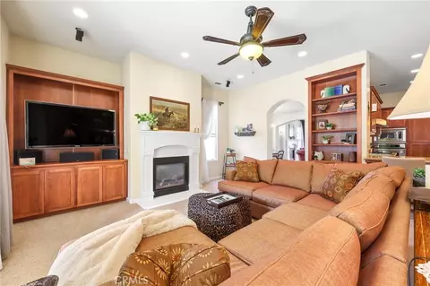 Living - 953 Salida Del Sol, Paso Robles, CA 93446 photo 5 of 5