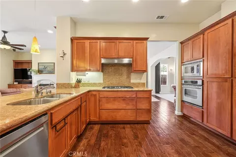 Kitchen - 953 Salida Del Sol, Paso Robles, CA 93446 photo 2 of 6