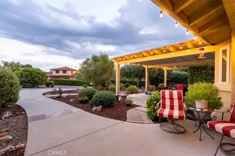 Exterior - 725 Renate Way, Paso Robles, CA 93446 photo 5 of 20