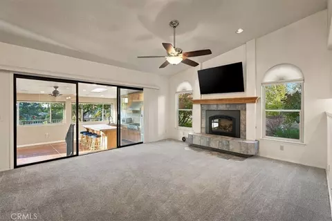 Living - 725 Renate Way, Paso Robles, CA 93446 photo 3 of 5