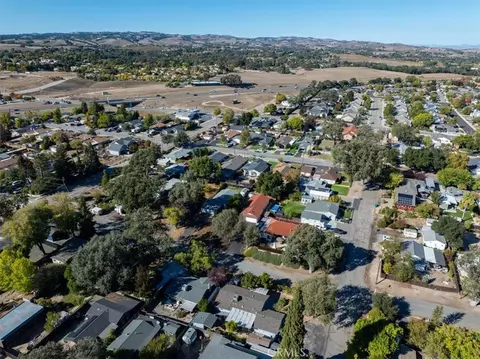 View/Area - 630 Forest, Templeton, CA 93465 photo 10 of 12