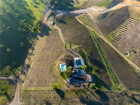 View/Area - 550 Villa Lots Rd, Paso Robles, CA 93446 photo 2 of 2