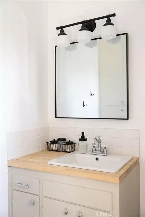 Bath - 227 16th, Paso Robles, CA 93446 photo 5 of 5
