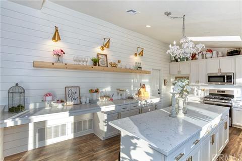 122 Oak Hills Homes For Sale Oak Hills Ca Real Estate Movoto