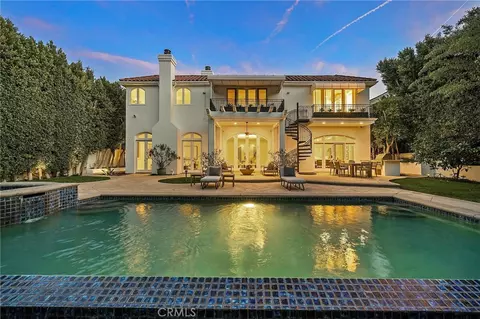 11709 Wetherby Ln, Los Angeles, CA 90077