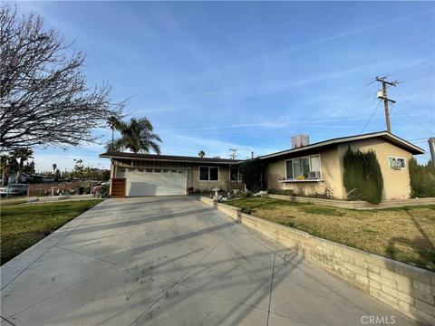 747 S Gardena Ave, Rialto, CA 92376 photo 1