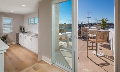 2914 Fisk Ln, Redondo Beach, CA 90278