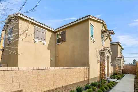 2242 Windsor Ct, Perris, CA 92571