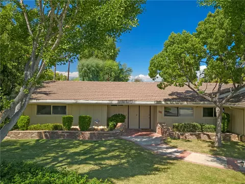 253 Eucalyptus Dr, Redlands, CA 92373 photo 1