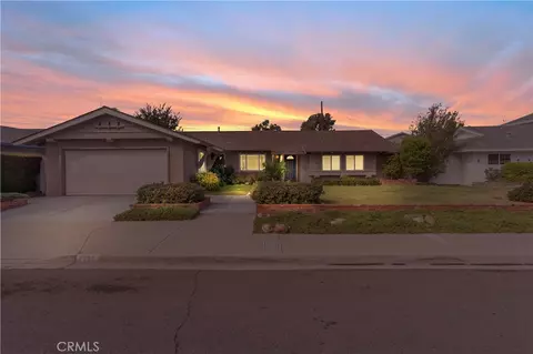 2765 San Juan Ln, Costa Mesa, CA 92626