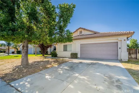 1424 Windrider St, San Jacinto, CA 92582