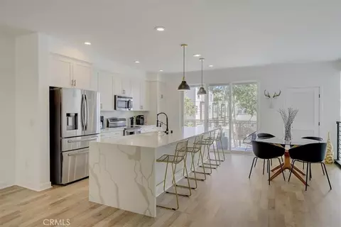 2021 Placentia Ave, Costa Mesa, CA 92627