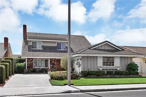 10152 Beverly Dr, Huntington Beach, CA 92646
