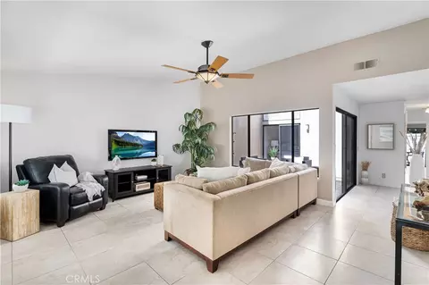 8815 Yuba Cir #1103D, Huntington Beach, CA 92646