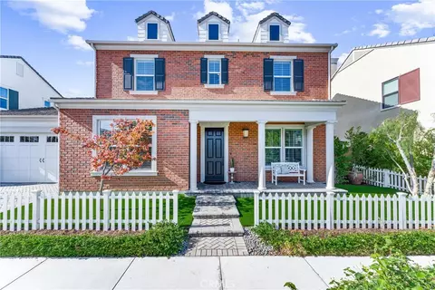 102 Smallwheel, Irvine, CA 92618