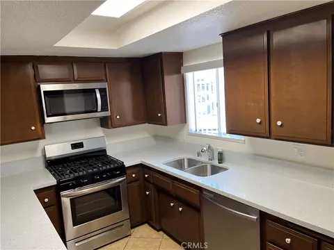 151 Tiger Ln, San Jacinto, CA 92583