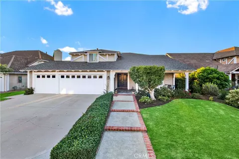 18379 Mount Waterman St, Fountain Valley, CA 92708
