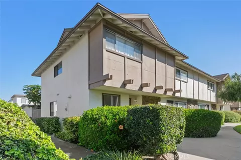 11086 La Naranja Ct, Fountain Valley, CA 92708