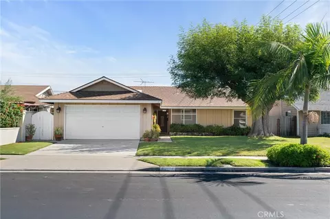19592 Constellation Ln, Huntington Beach, CA 92646