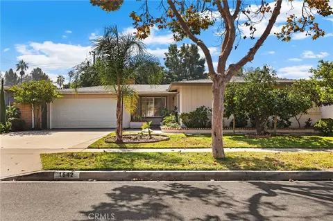1642 E 14th St, Santa Ana, CA 92701