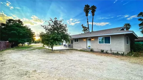 26525 Yale St, Hemet, CA 92544