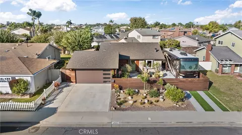 20831 Lancelot Ln, Huntington Beach, CA 92646