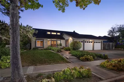 1797 Oriole Dr, Costa Mesa, CA 92626
