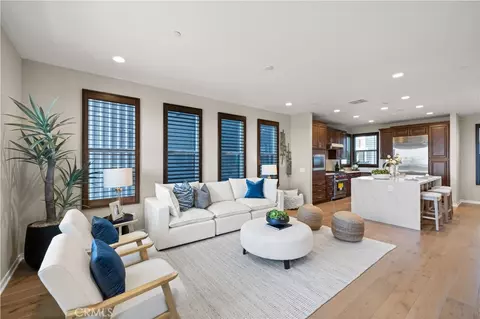 1611 Somerton Dr, Costa Mesa, CA 92627