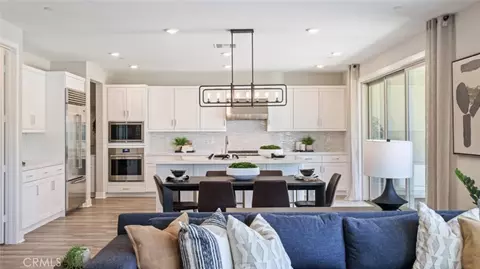 9870 Finch Ave, Fountain Valley, CA 92708