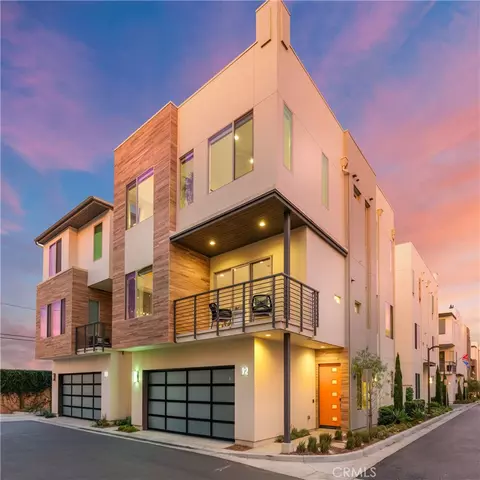 12 Ebb Tide Cir, Newport Beach, CA 92663