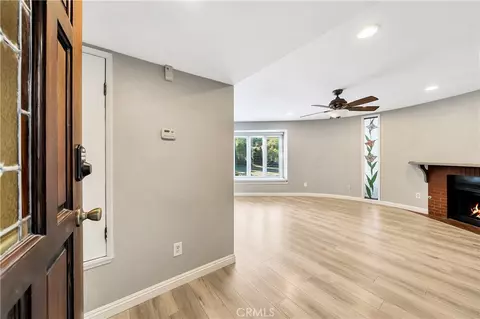 1307 Shadow Ln #D, Fullerton, CA 92831