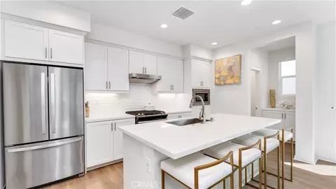 121 Fable, Irvine, CA 92618