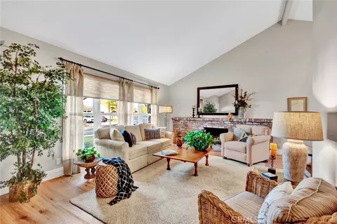 10406 La Sombra Ave, Fountain Valley, CA 92708
