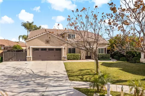 742 Conlon Dr, Hemet, CA 92545