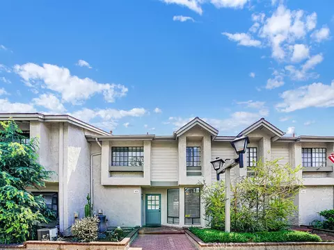 2220 E Chapman Ave #53, Fullerton, CA 92831