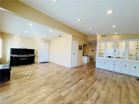 5200 Irvine Blvd #215, Irvine, CA 92620