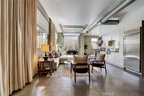 710 N Orlando Ave #102, West Hollywood, CA 90069