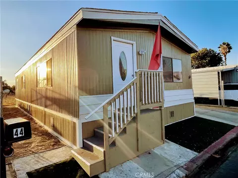 1097 State St #44, Hemet, CA 92543
