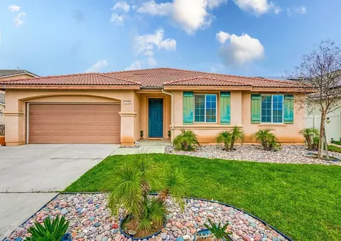 1318 Sunset Ave, Perris, CA 92571