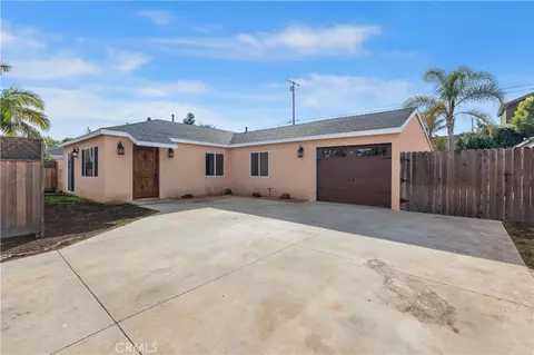 2063 President Pl, Costa Mesa, CA 92627