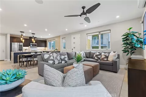 246 Abacus, Irvine, CA 92618