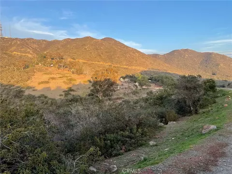 600 Hardell Ln, Vista, CA 92084