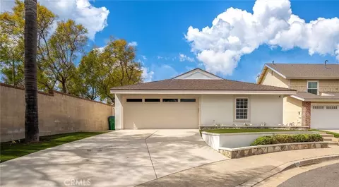 4 Madrina, Irvine, CA 92620