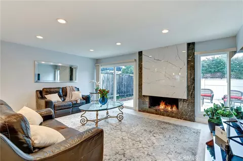 16 Queens Wreath Way, Irvine, CA 92612