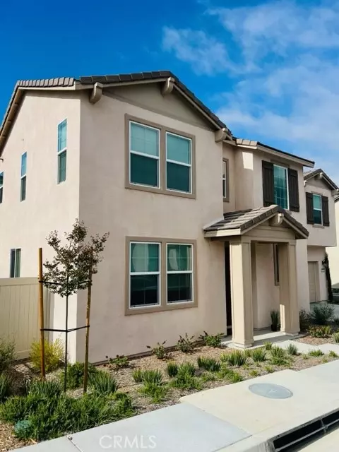 925 Helena, Lake Elsinore, CA 92530