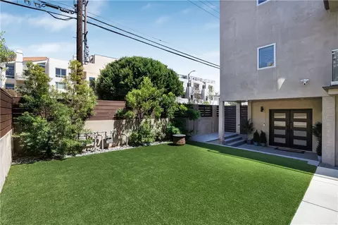 62 Ozone Ave, Venice, CA 90291