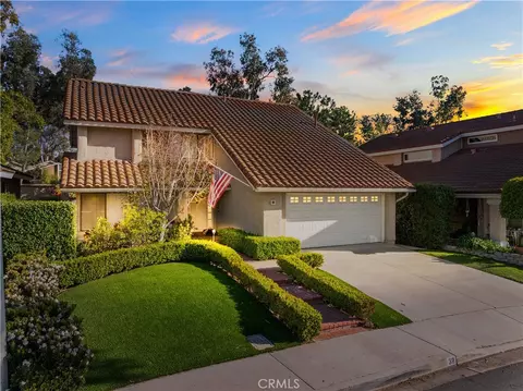 32 Christamon E, Irvine, CA 92620