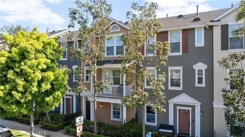 1408 Montgomery St, Tustin, CA 92782