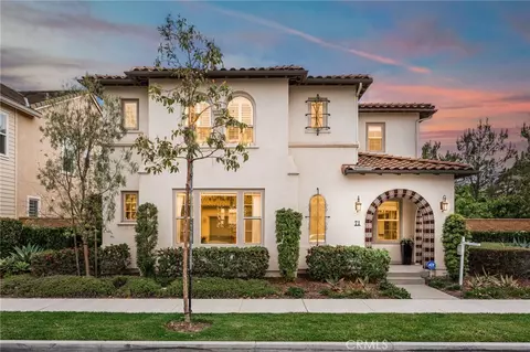 71 Holmes Pl, Tustin, CA 92782